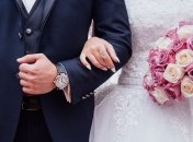 Трогательные поздравления с днем свадьбы 7 июля: стихи и открытки