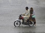 Ливни в Пакистане: Жертвами непогоды стали не менее 15 человек