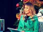 На фоне слухов о разводе: Мелания Трамп представила рождественский портрет с мужем