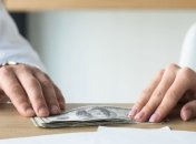 Коррупция стала главной темой украинского общества. Но помогут ли истерики?