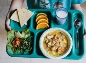 Питание школьников: власти отменили бесплатные обеды