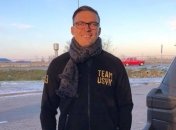 Усик в Одессе вышел на лед в форме детского хоккейного клуба: видео