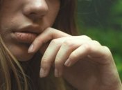 Блідість губ: анемія, перевтома та інші причини