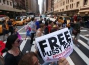 Мировое сообщество осудило приговор участницам Pussy Riot