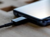 Не дайте зловмисникам зламати свій смартфон: 7 простих та робочих порад