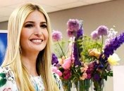 Иванка Трамп на деловой встрече в лаконичном наряде