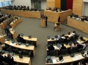 Жители Литвы 12 мая сократят количество депутатов и выберут президента