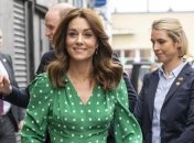 Кейт Миддлтон пообщалась с работниками и пациентами центра лечения зависимостей (Видео)