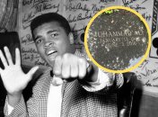 Мухаммед Али похоронен на кладбище "Кейв Хилл"