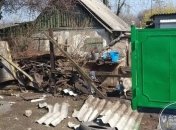 Боевики на Донбассе обстреляли жилой дом с мирными людьми (фото)