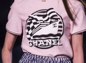 В Париже прошел показ Chanel Resort 2019: роскошные вещи из новой коллекции 