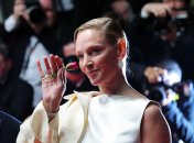 Ума Турман на красной дорожке в Каннах