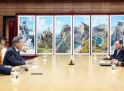 Лидеры Корейского полуострова неожиданно провели саммит