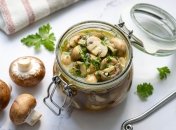 Такие маринованные грибы по вкусу как свежие