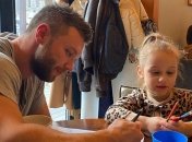 "Холостяк" умилил сеть кадрами с ребенком (фото, видео)