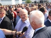 "Не надо меня наклонять ни с Запада, ни с Востока": Лукашенко рассказал о разговоре с Меркель 