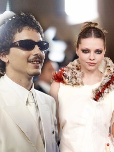 Тимоти Шаламе, Леа Мюрен и Хлоя Чжао отличились образами на Оскаре 2026