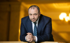 Рустем Умєров