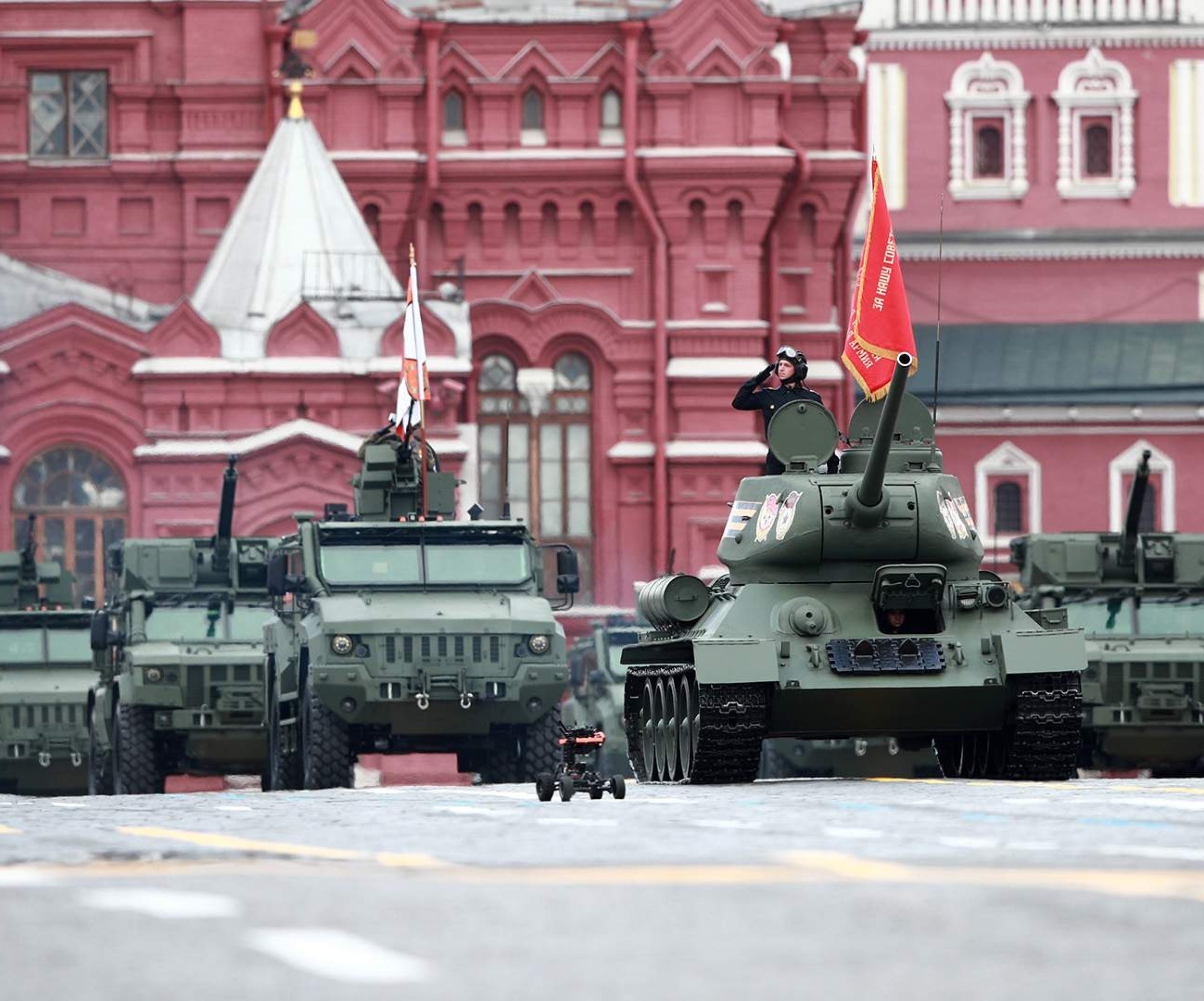 Парад в Москве 9 мая 2024 года – на Западе высмеяли российские потуги  запугивать мир - Телеграф