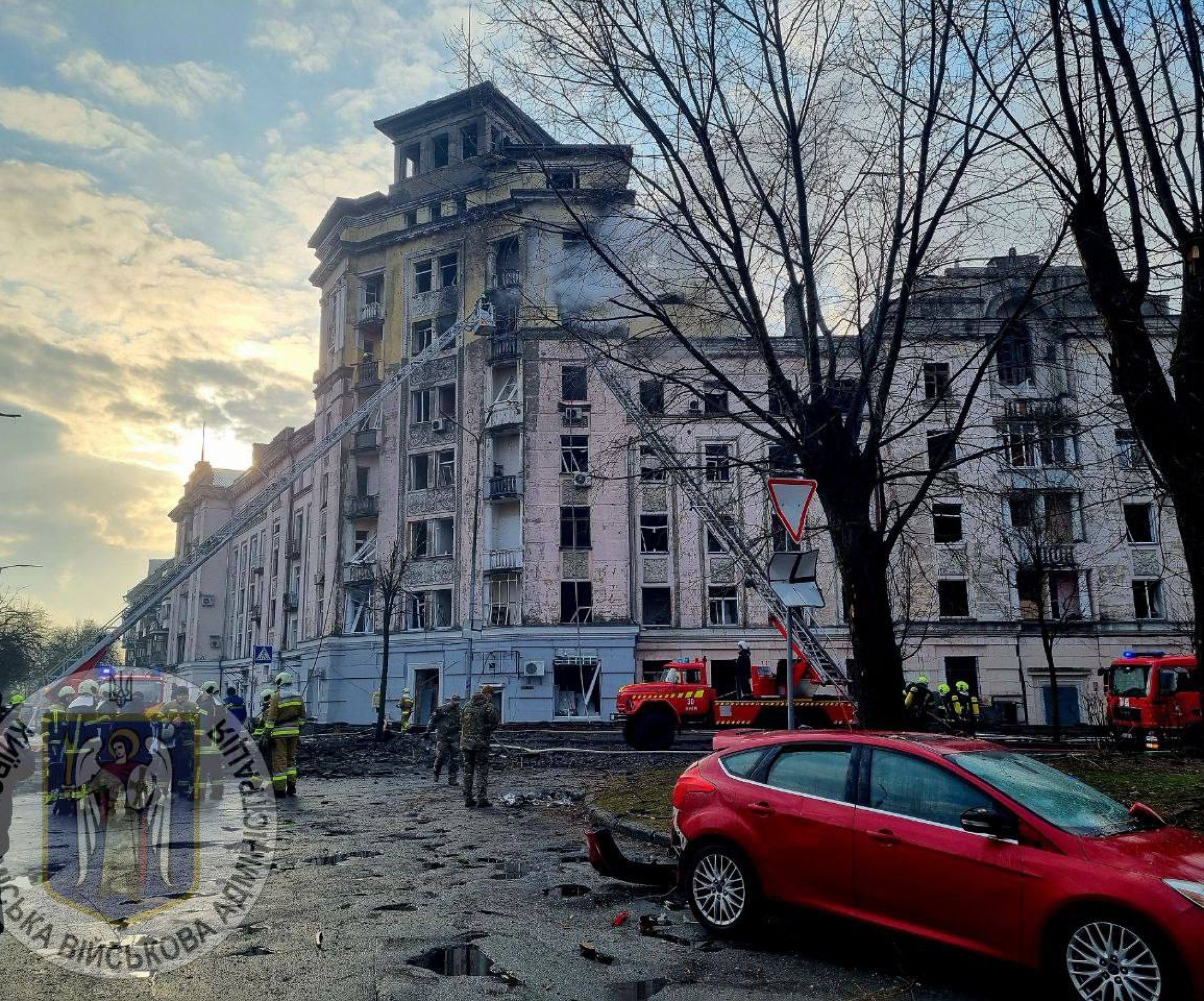 Дом на Татарке в Киеве после удара 21 марта, без света и тепла - ЖЭК не  помогает - Телеграф