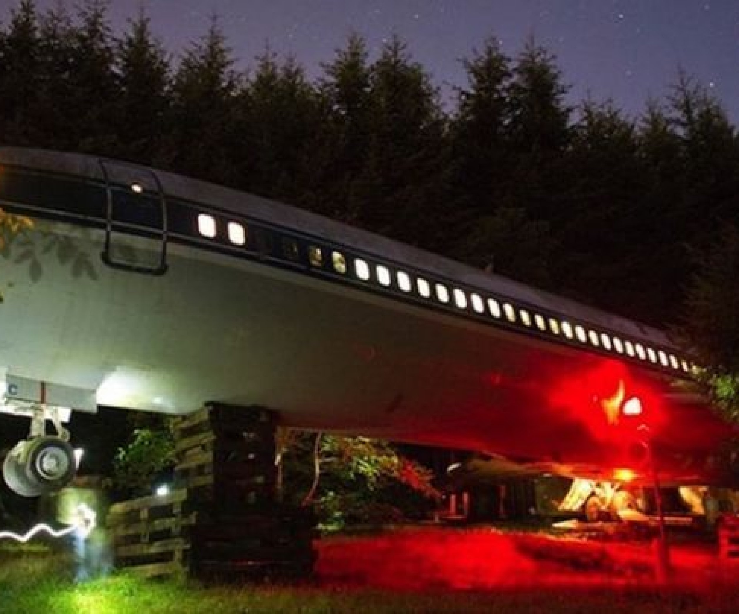 Как выглядит дом внутри списанного самолета Boeing 727 (Фото) - Телеграф