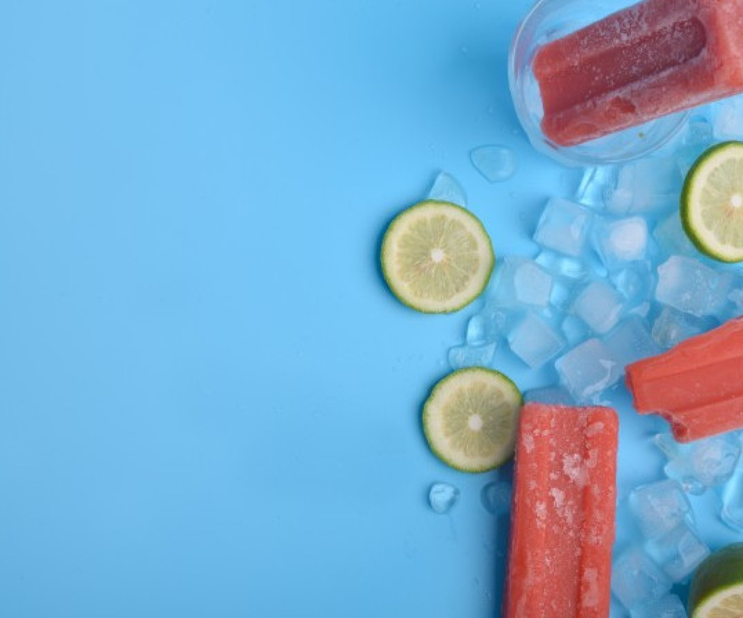Ингредиенты для «Фруктовый лед из замороженных ягод»: