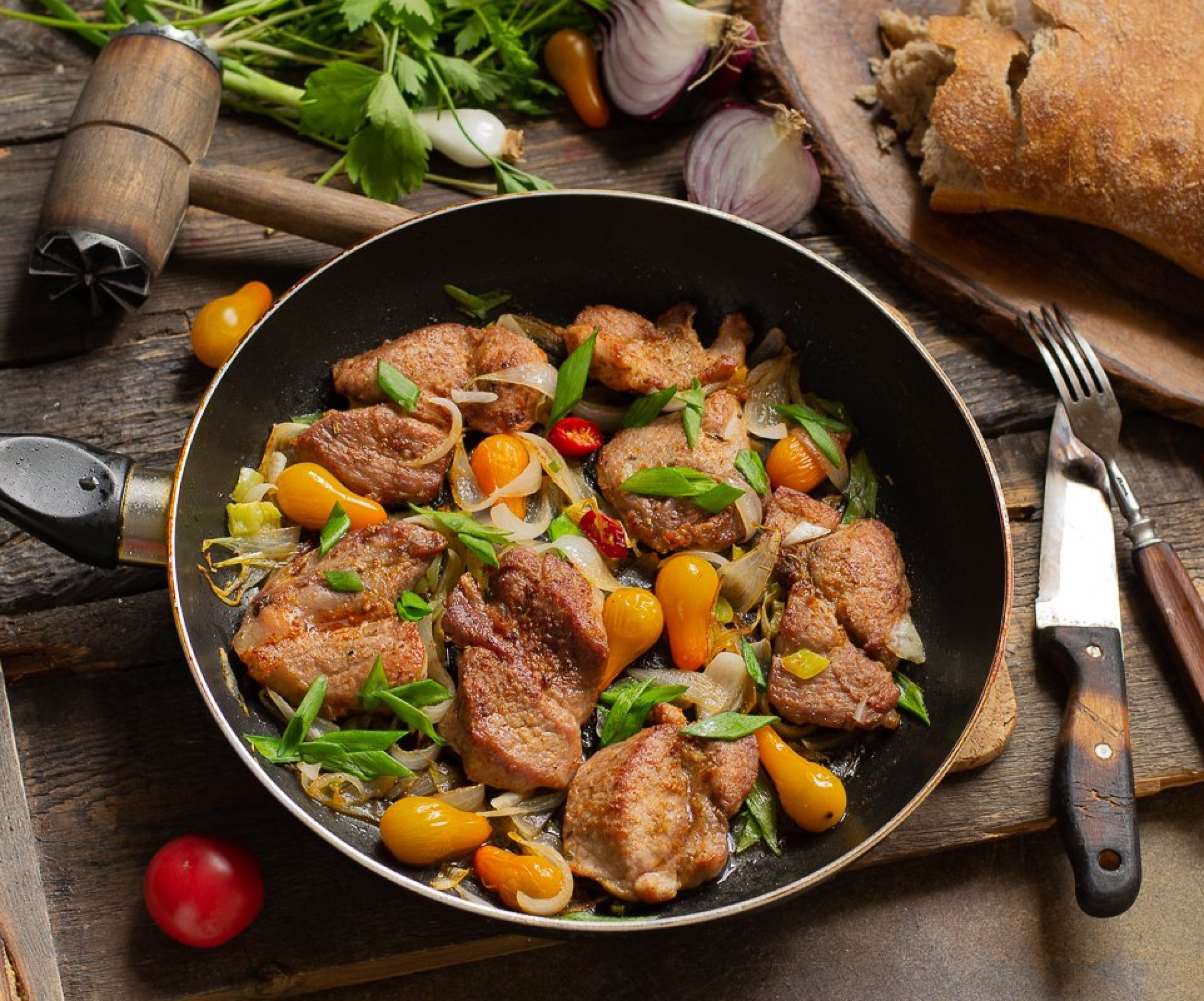 Жареная свинина на сковороде в соевом соусе — пошаговый рецепт с фото
