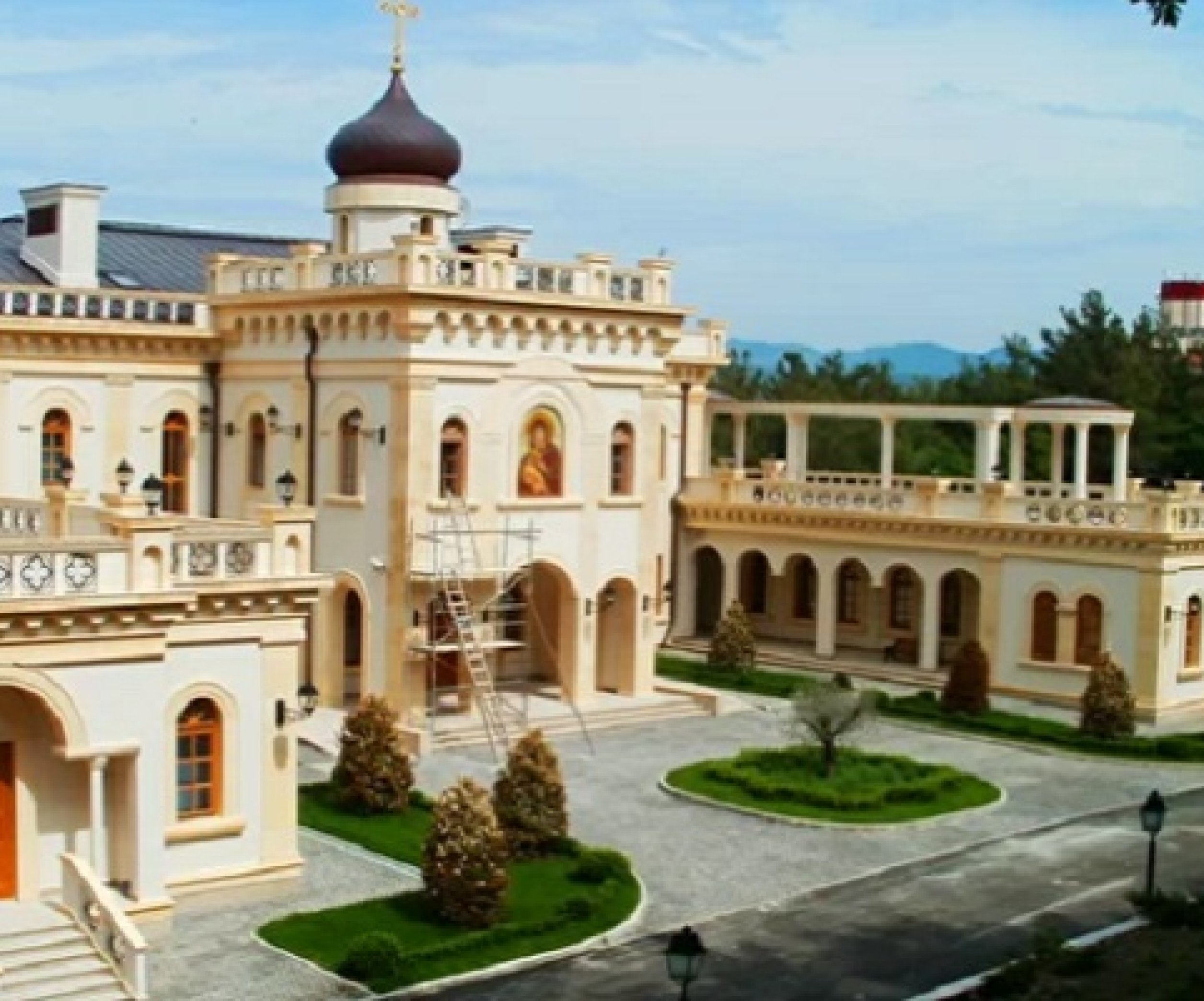 Резиденция черного моря. Резиденция Патриарха в Геленджике.