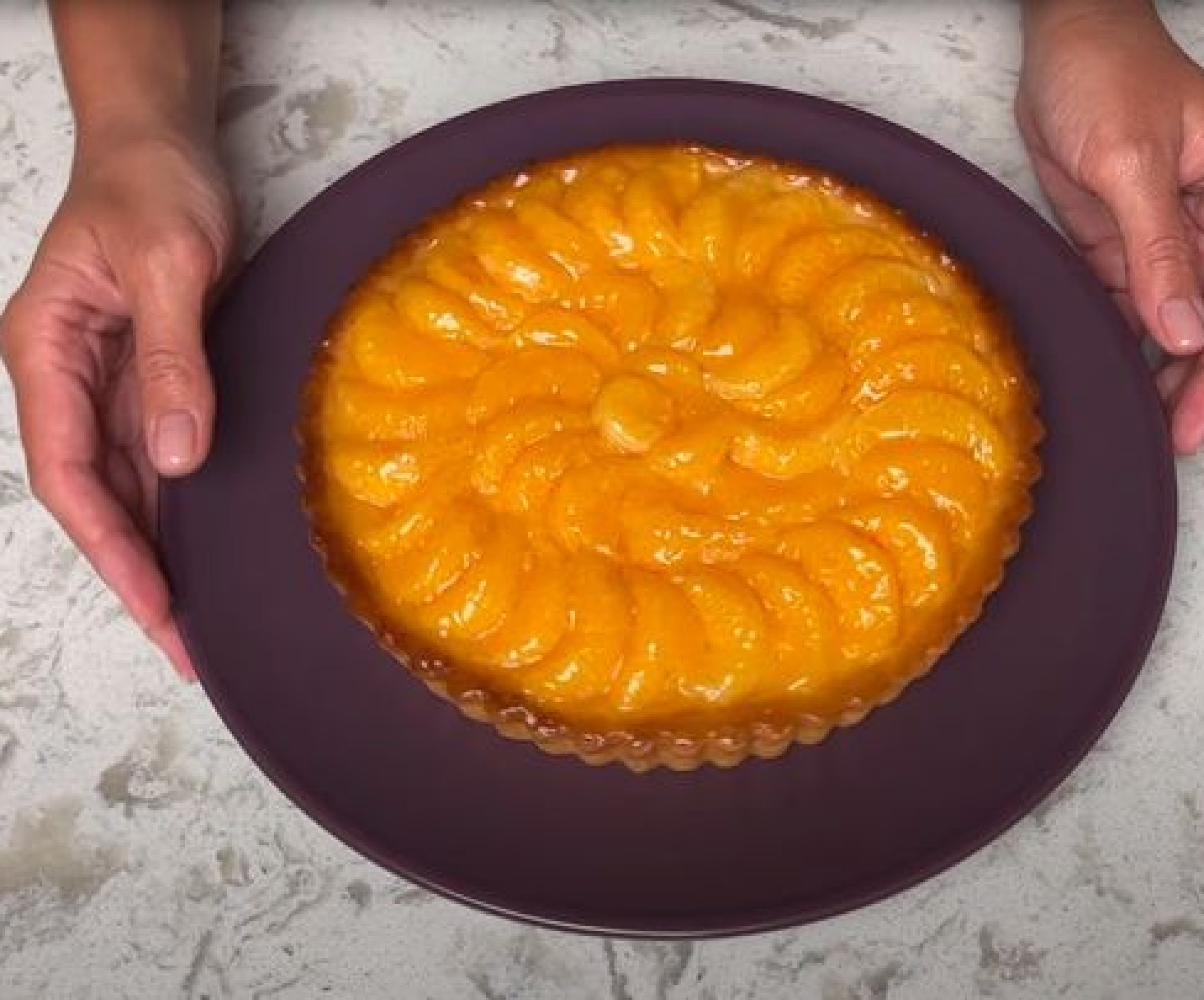 Нежный торт Зимняя Вишня с мандариновым мармеладом