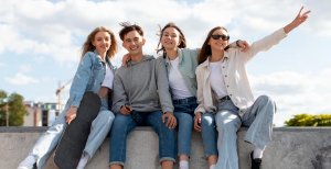 Картинки и открытки с Днем молодежи