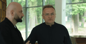Андрей Садовой рассказал, когда самолеты будут летать со Львова