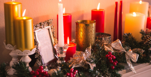 Свечи горят в праздник