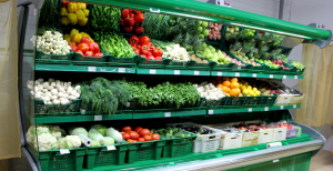 Свіжі овочі доступні в супермаркетах