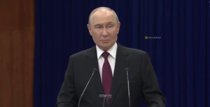 Владимир Путин на пресс-конференции в Бишкеке поздно вечером 1 сентября