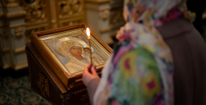 Дева Мария на иконе