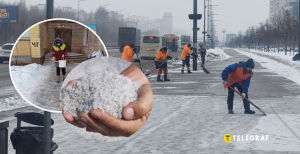 Коммунальщики убирают снег на тротуарах