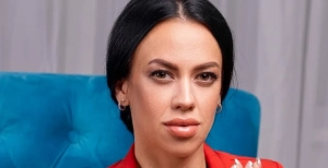 Вероятно, Марианна Буданова носит Cartier Tank Française