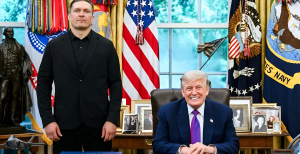 Олександр Усик і Дональд Трамп