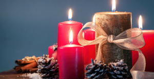 Свечи горят в праздник