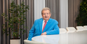 Михаил Поплавский недавно отпраздновал 76-летие