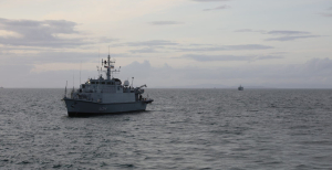 Український корабель під час навчань в Британії