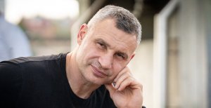 Виталий Кличко в 2022 году развелся с моделью Натальей Егоровой