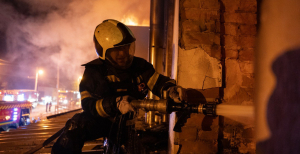Вогнеборці ліквідовують пожежі