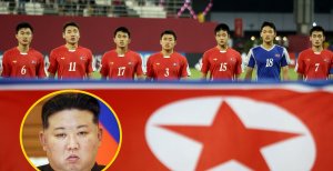 Кім Чен Ин та юнацька збірна Північної Кореї з футболу