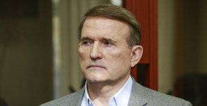 Віктор Медведчук помітно постарів і змарнів