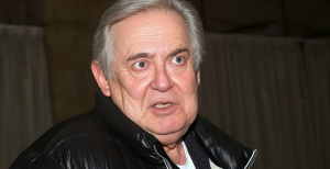 Юрий Стоянов