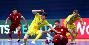 Денис Нєвєдров у матчі Україна – Вірменія