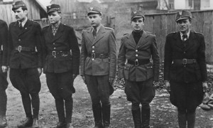 Члени Карпатської Січі в строю. Кінець лютого - початок березня 1939 року