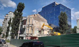 Снос исторического здания на Подоле в Киеве