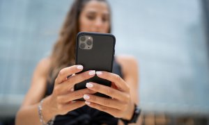 Модные телефоны могут быть контрабандными